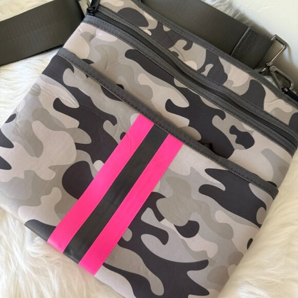 Haute Shore - Peyton Cairo Crossbody - gently used - Picture 3 of 7